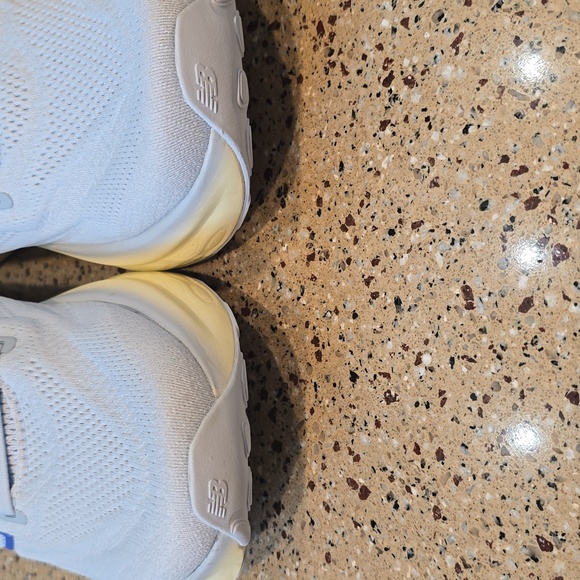 New Balance Men's Fresh Foam X 1080 V13 Running Shoe.. NWOT.. BOX.. M1080L13 - Picture 5 of 11